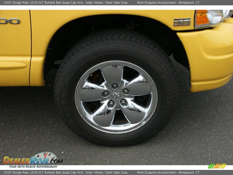 2005 Dodge Ram 1500 SLT Rumble Bee Quad Cab 4x4 Solar Yellow / Dark Slate Gray Photo #4