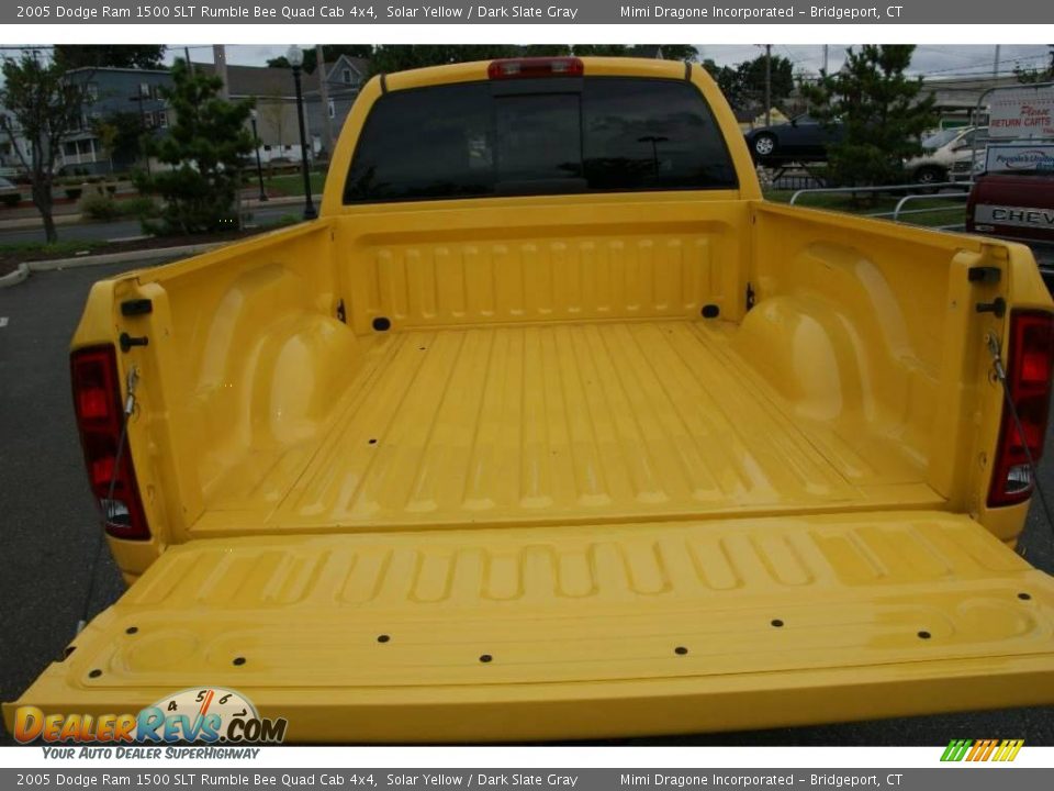 2005 Dodge Ram 1500 SLT Rumble Bee Quad Cab 4x4 Solar Yellow / Dark Slate Gray Photo #10