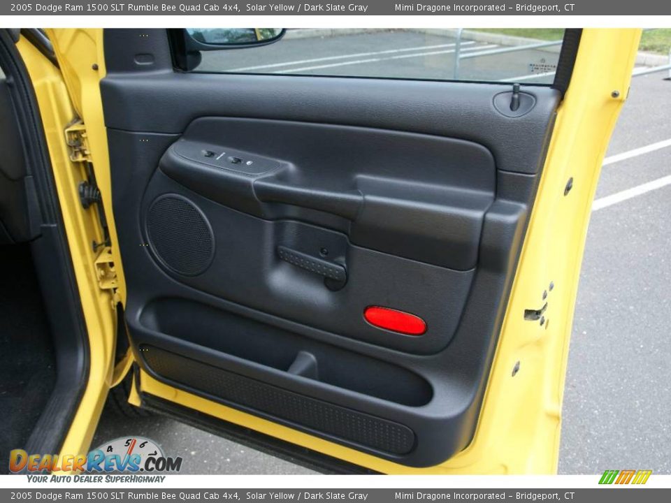 2005 Dodge Ram 1500 SLT Rumble Bee Quad Cab 4x4 Solar Yellow / Dark Slate Gray Photo #20