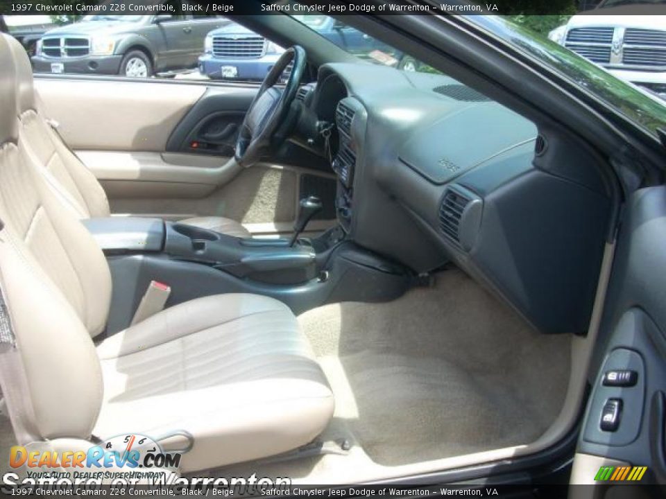 1997 Chevrolet Camaro Z28 Convertible Black / Beige Photo #31