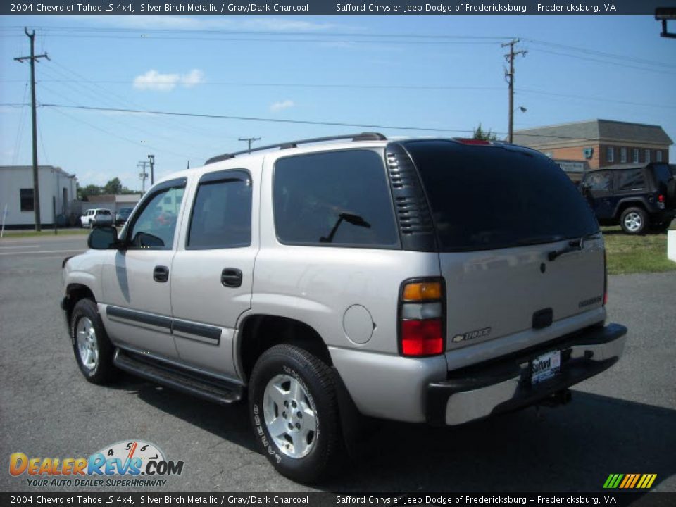 2004 Chevrolet Tahoe LS 4x4 Silver Birch Metallic / Gray/Dark Charcoal Photo #3