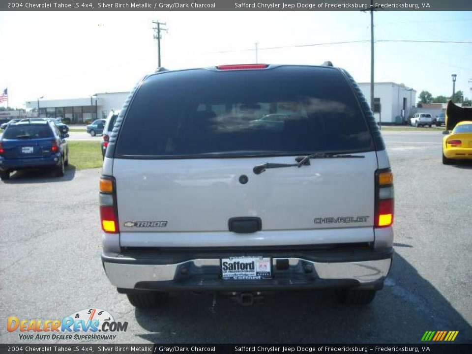 2004 Chevrolet Tahoe LS 4x4 Silver Birch Metallic / Gray/Dark Charcoal Photo #4