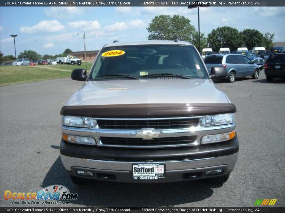 2004 Chevrolet Tahoe LS 4x4 Silver Birch Metallic / Gray/Dark Charcoal Photo #8