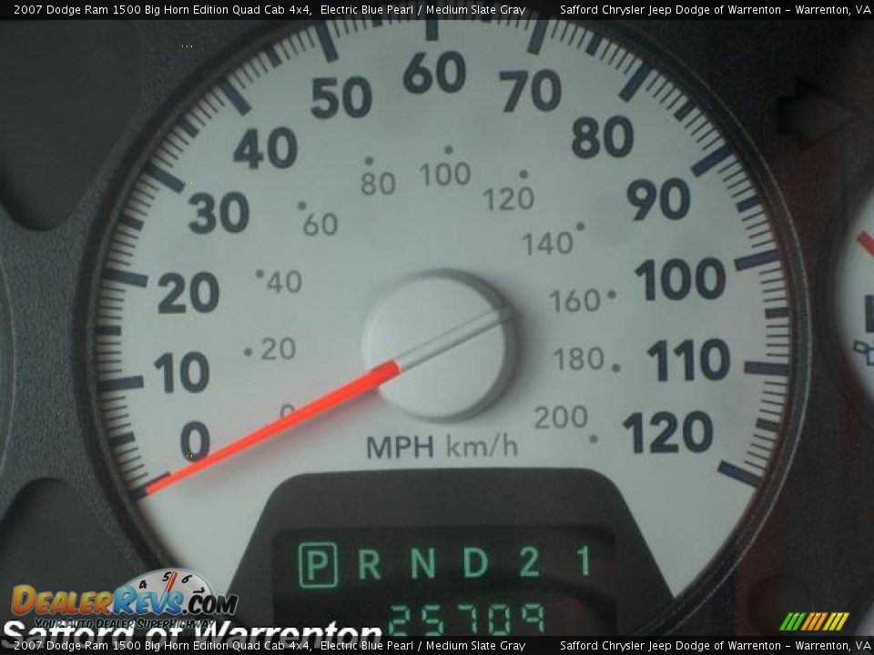 2007 Dodge Ram 1500 Big Horn Edition Quad Cab 4x4 Electric Blue Pearl / Medium Slate Gray Photo #13