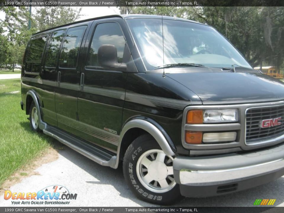 1999 GMC Savana Van G1500 Passenger Onyx Black / Pewter Photo #2