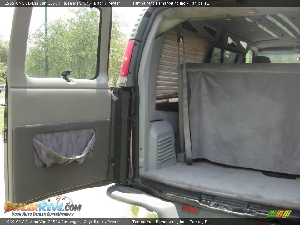 1999 GMC Savana Van G1500 Passenger Onyx Black / Pewter Photo #14