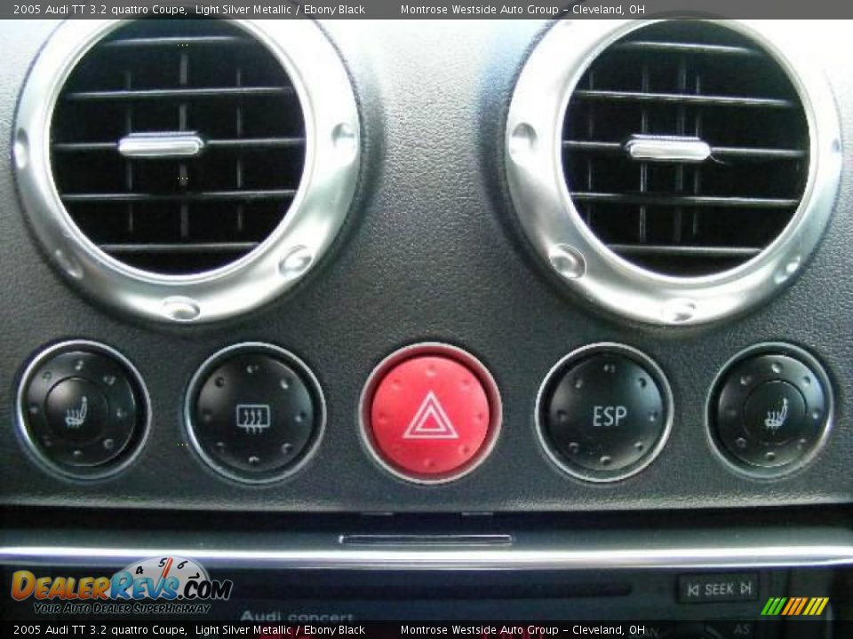 2005 Audi TT 3.2 quattro Coupe Light Silver Metallic / Ebony Black Photo #19