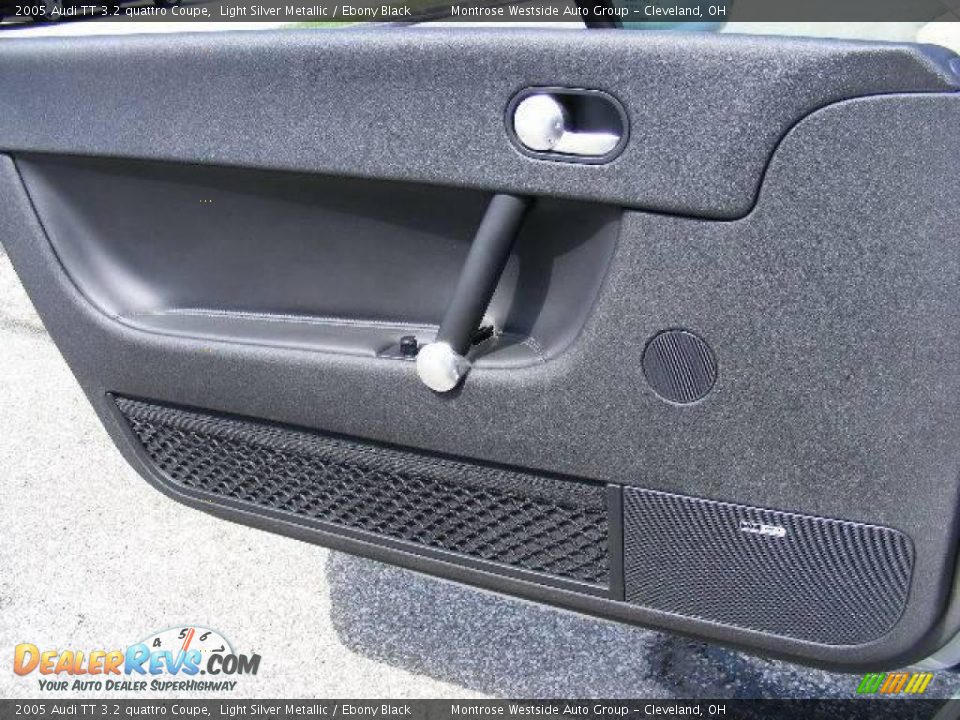 2005 Audi TT 3.2 quattro Coupe Light Silver Metallic / Ebony Black Photo #25
