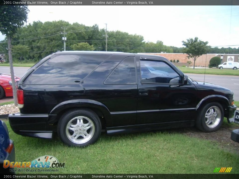 2001 Chevrolet Blazer Xtreme Onyx Black / Graphite Photo #7