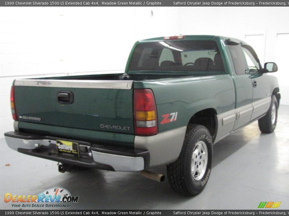 1999 Chevrolet Silverado 1500 LS Extended Cab 4x4 Meadow Green Metallic / Graphite Photo #4