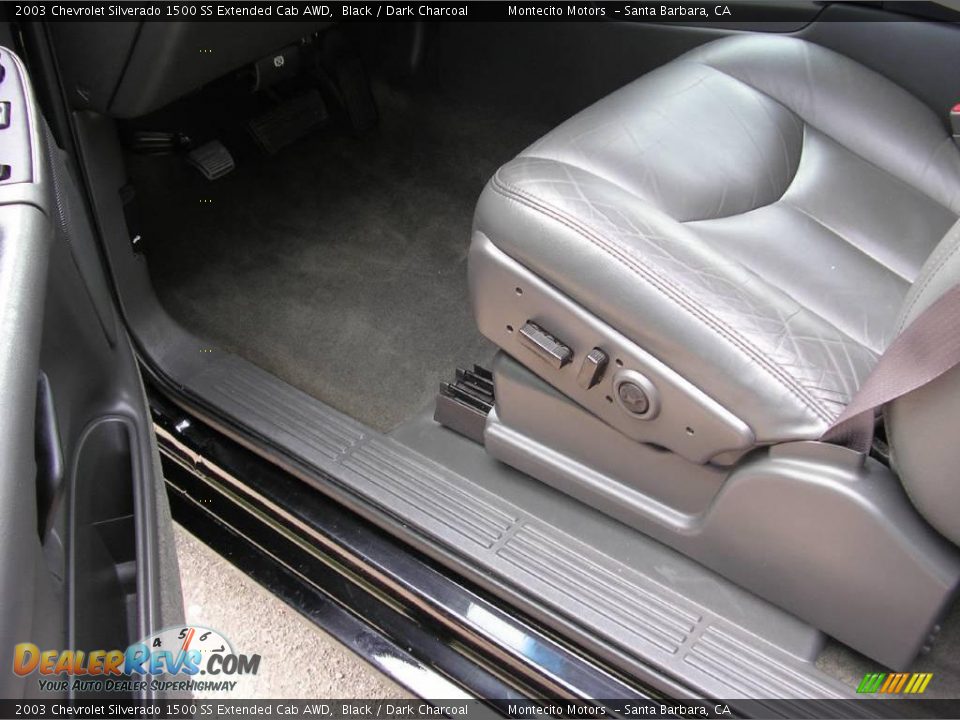 2003 Chevrolet Silverado 1500 SS Extended Cab AWD Black / Dark Charcoal Photo #23