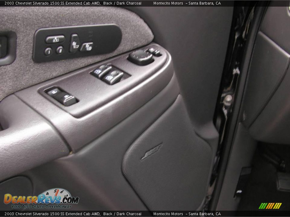 2003 Chevrolet Silverado 1500 SS Extended Cab AWD Black / Dark Charcoal Photo #28