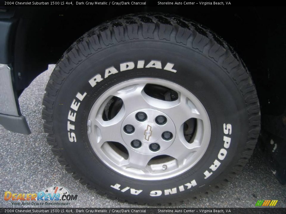 2004 Chevrolet Suburban 1500 LS 4x4 Dark Gray Metallic / Gray/Dark Charcoal Photo #4