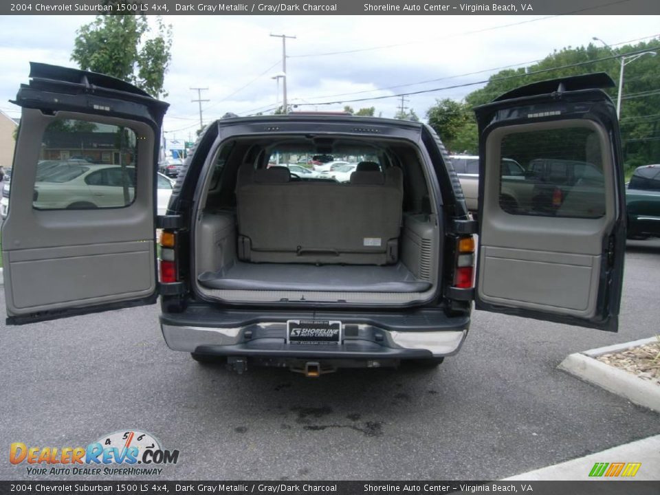 2004 Chevrolet Suburban 1500 LS 4x4 Dark Gray Metallic / Gray/Dark Charcoal Photo #11