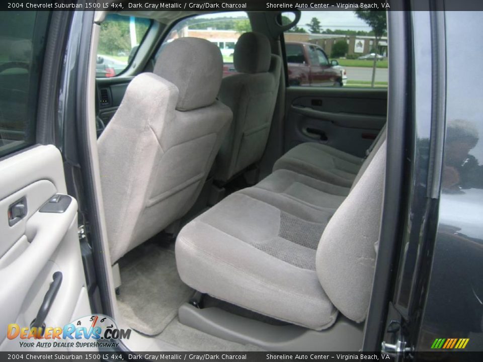 2004 Chevrolet Suburban 1500 LS 4x4 Dark Gray Metallic / Gray/Dark Charcoal Photo #14