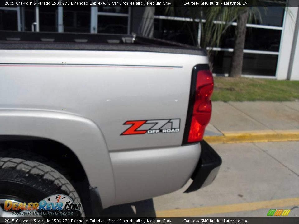 2005 Chevrolet Silverado 1500 Z71 Extended Cab 4x4 Silver Birch Metallic / Medium Gray Photo #2