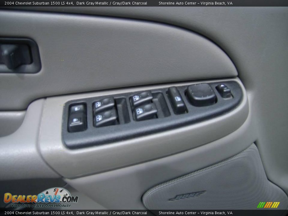 2004 Chevrolet Suburban 1500 LS 4x4 Dark Gray Metallic / Gray/Dark Charcoal Photo #17