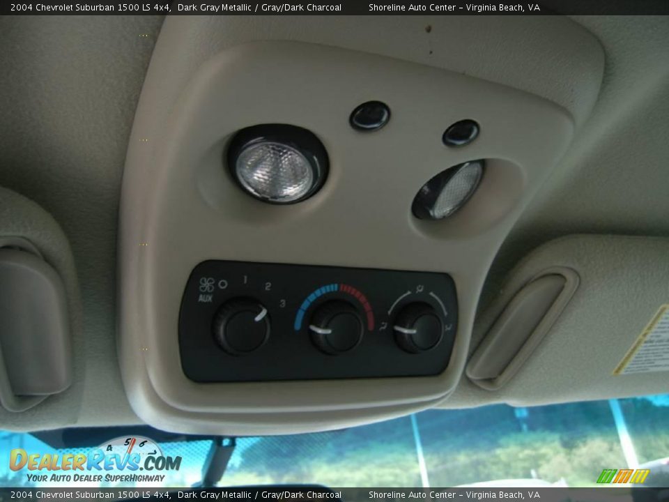 2004 Chevrolet Suburban 1500 LS 4x4 Dark Gray Metallic / Gray/Dark Charcoal Photo #21
