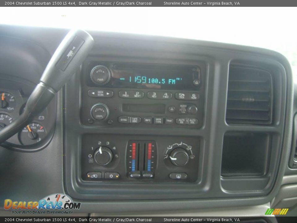2004 Chevrolet Suburban 1500 LS 4x4 Dark Gray Metallic / Gray/Dark Charcoal Photo #22