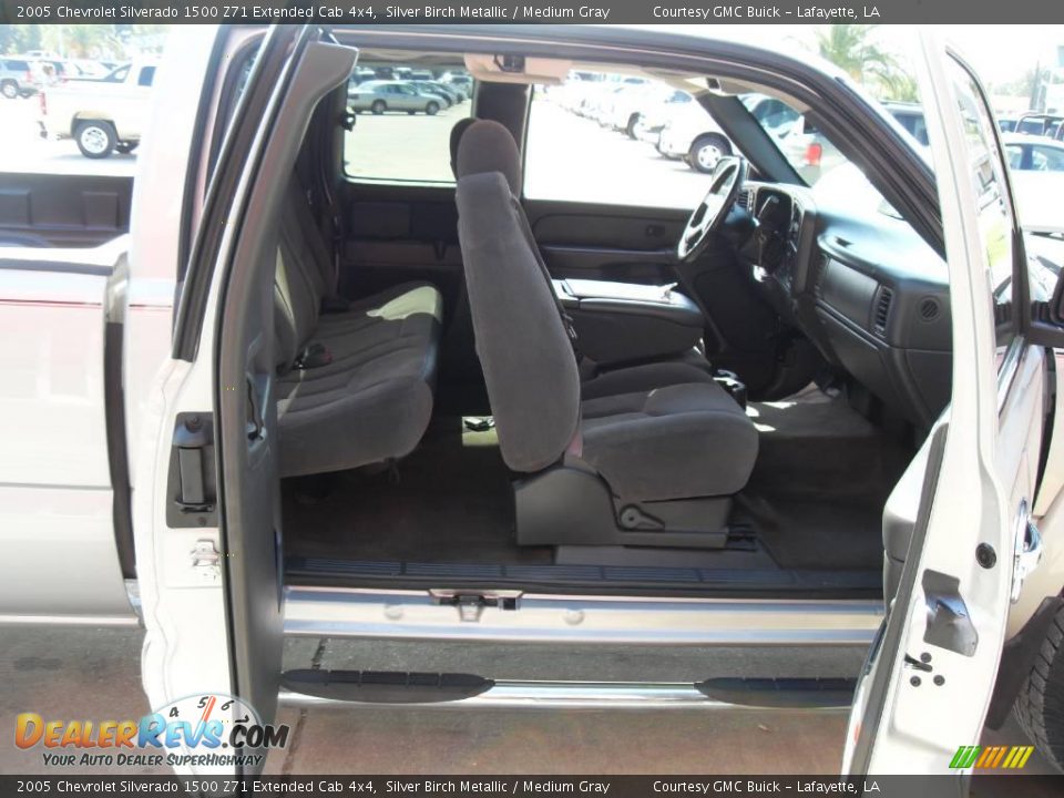 2005 Chevrolet Silverado 1500 Z71 Extended Cab 4x4 Silver Birch Metallic / Medium Gray Photo #10