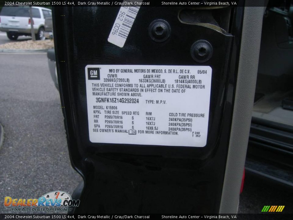 2004 Chevrolet Suburban 1500 LS 4x4 Dark Gray Metallic / Gray/Dark Charcoal Photo #25