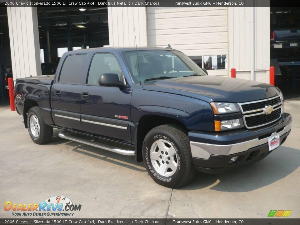 2006 Chevrolet Silverado 1500 LT Crew Cab 4x4 Dark Blue Metallic / Dark Charcoal Photo #1