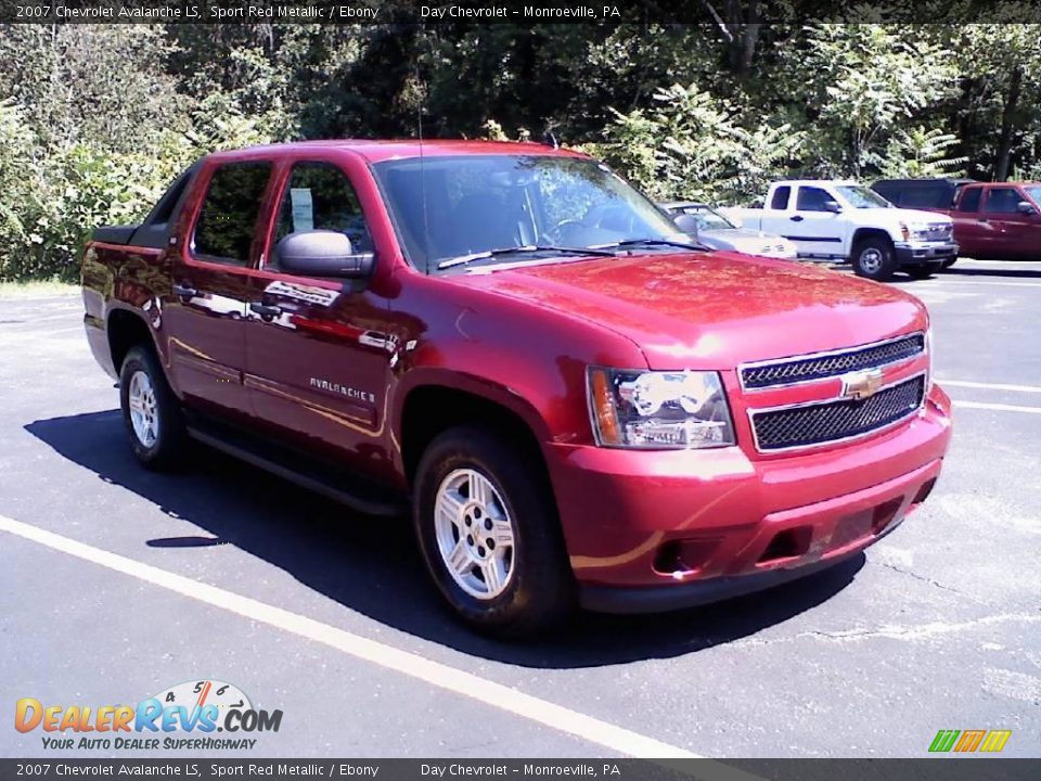 2007 Chevrolet Avalanche LS Sport Red Metallic / Ebony Photo #2