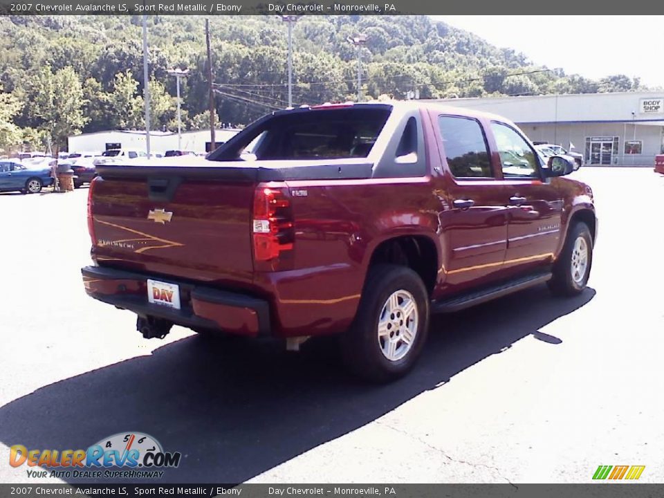 2007 Chevrolet Avalanche LS Sport Red Metallic / Ebony Photo #7