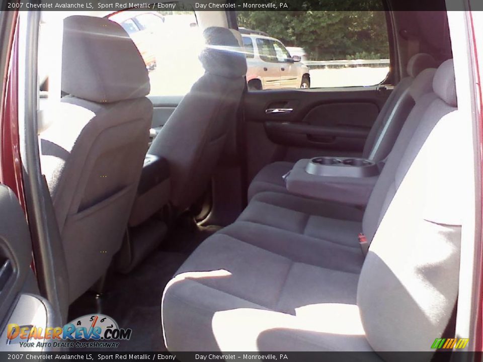 2007 Chevrolet Avalanche LS Sport Red Metallic / Ebony Photo #9