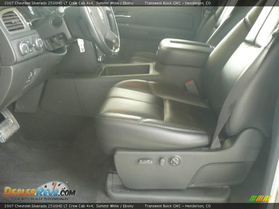 2007 Chevrolet Silverado 2500HD LT Crew Cab 4x4 Summit White / Ebony Photo #8