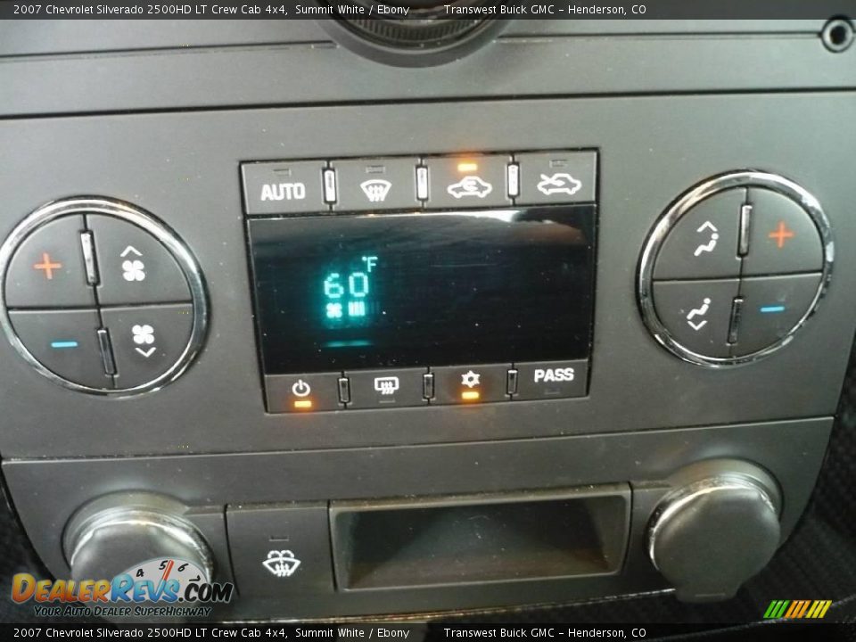 2007 Chevrolet Silverado 2500HD LT Crew Cab 4x4 Summit White / Ebony Photo #23