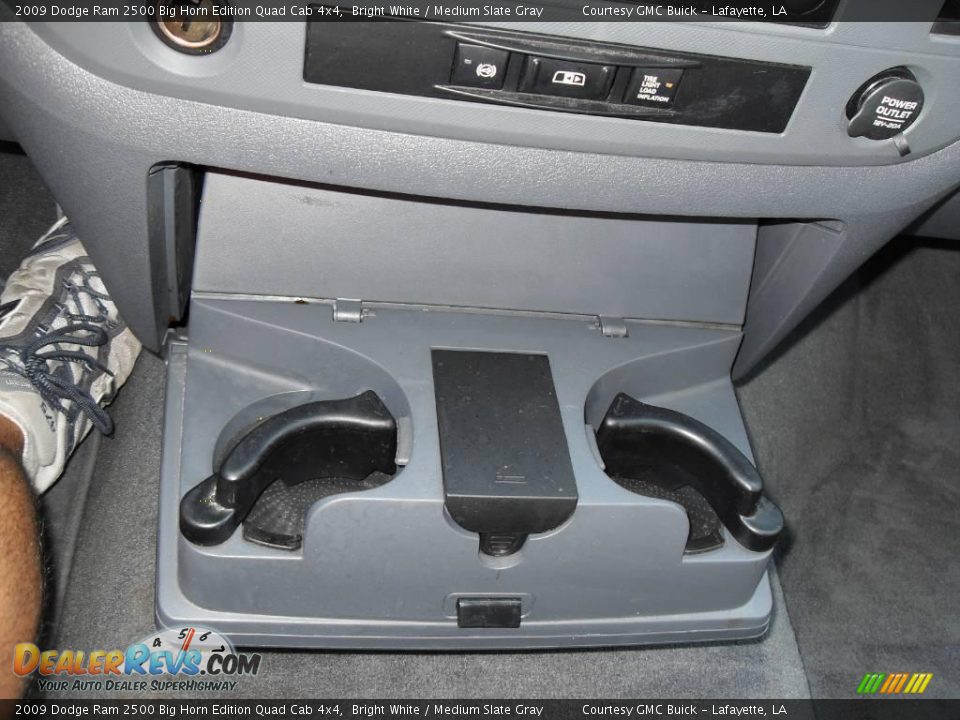 2009 Dodge Ram 2500 Big Horn Edition Quad Cab 4x4 Bright White / Medium Slate Gray Photo #18