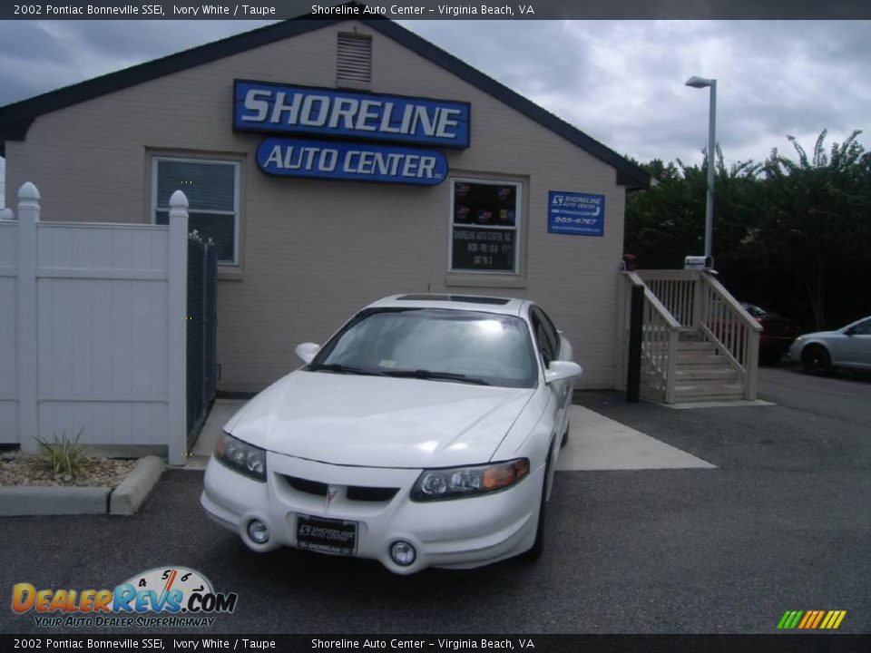 2002 Pontiac Bonneville SSEi Ivory White / Taupe Photo #1