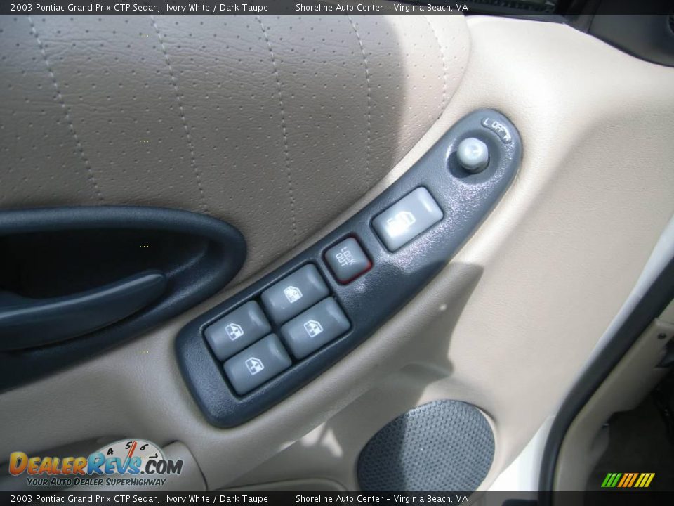 2003 Pontiac Grand Prix GTP Sedan Ivory White / Dark Taupe Photo #17