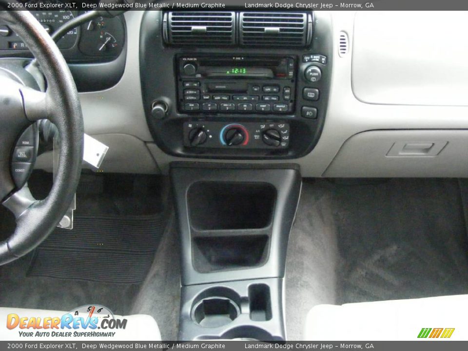 2000 Ford Explorer XLT Deep Wedgewood Blue Metallic / Medium Graphite Photo #22