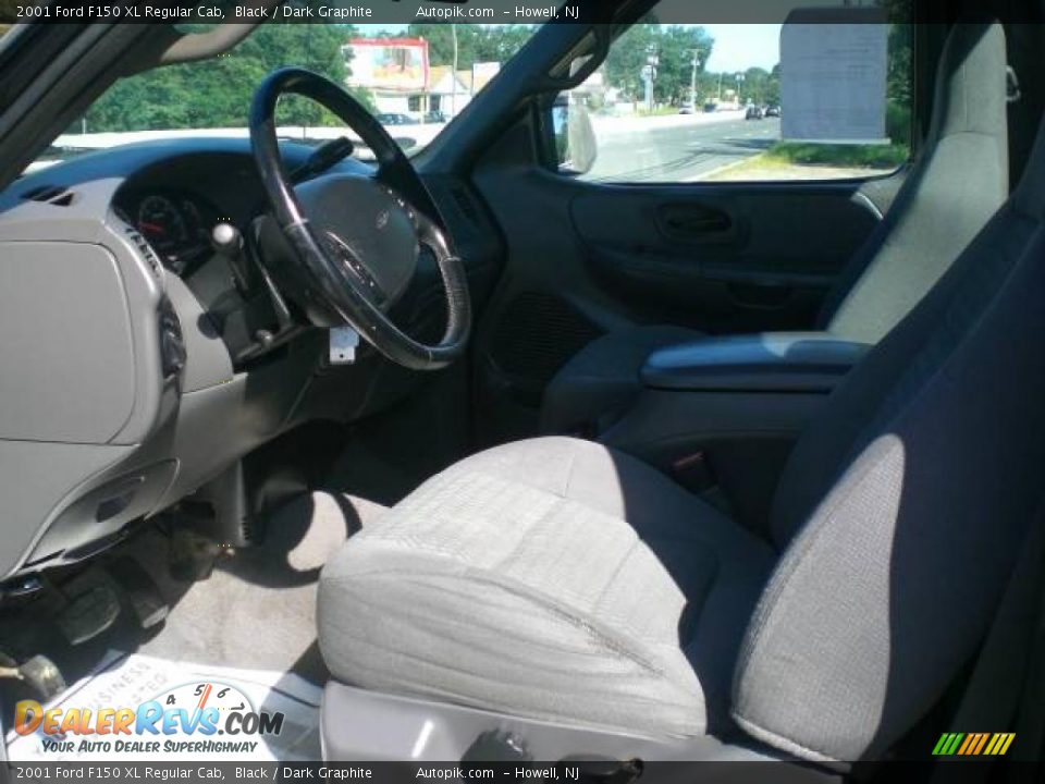 2001 Ford F150 XL Regular Cab Black / Dark Graphite Photo #9