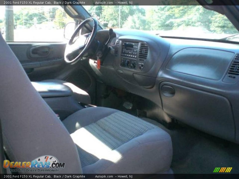 2001 Ford F150 XL Regular Cab Black / Dark Graphite Photo #10