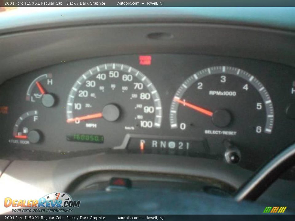 2001 Ford F150 XL Regular Cab Black / Dark Graphite Photo #14