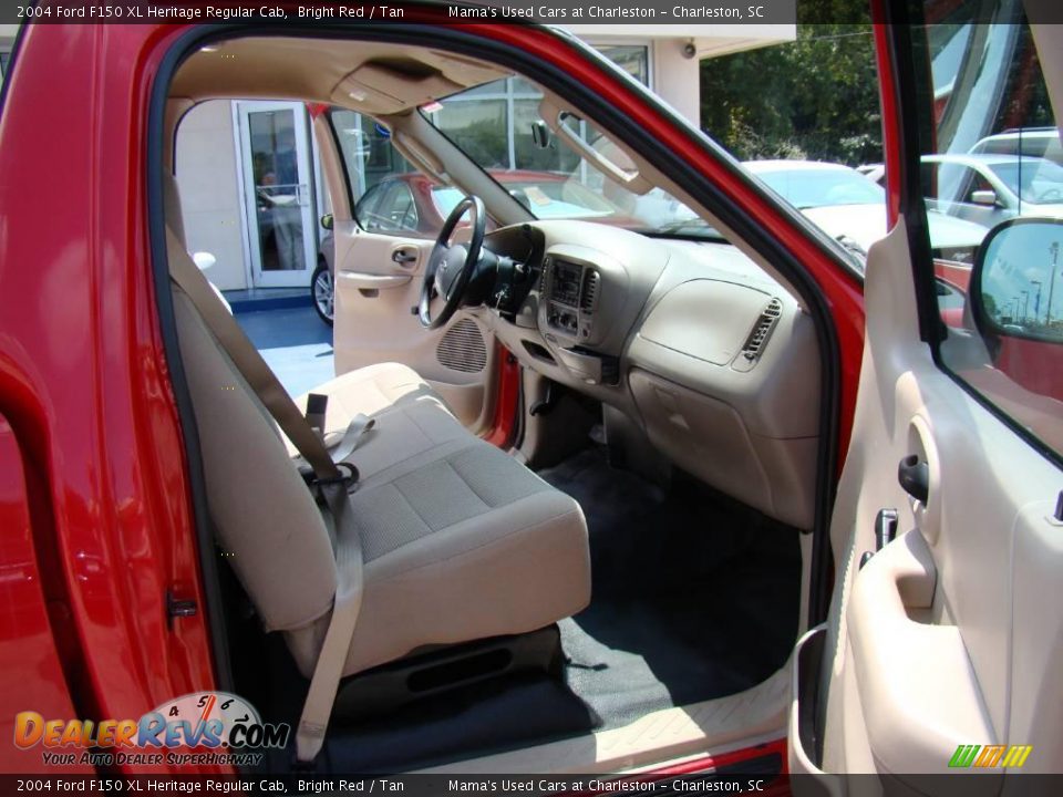 2004 Ford F150 XL Heritage Regular Cab Bright Red / Tan Photo #10