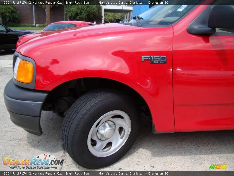 2004 Ford F150 XL Heritage Regular Cab Bright Red / Tan Photo #21