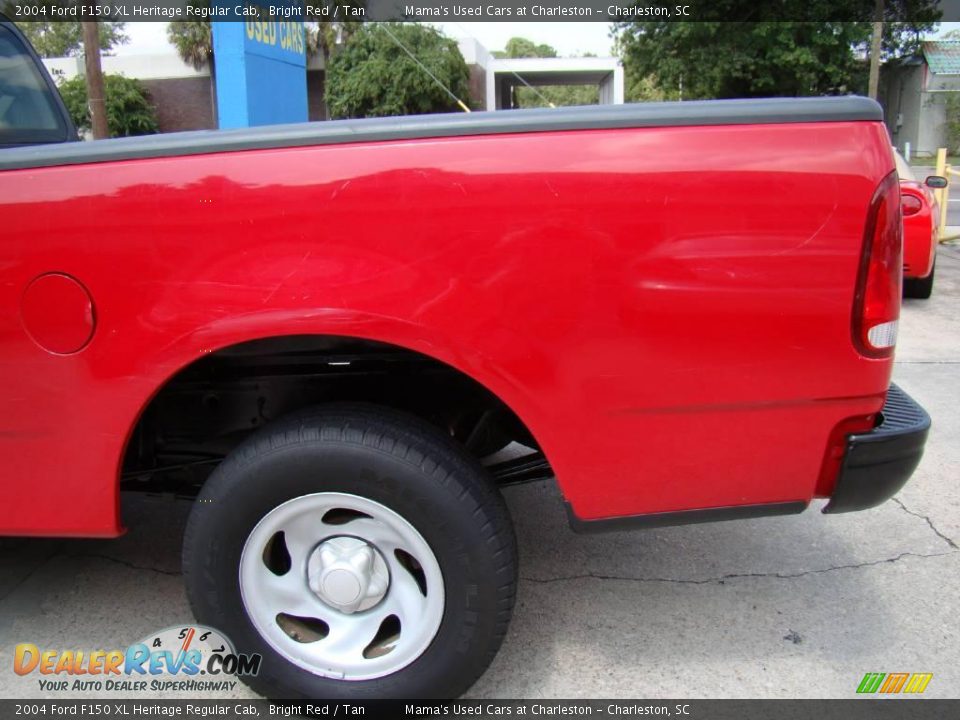 2004 Ford F150 XL Heritage Regular Cab Bright Red / Tan Photo #22