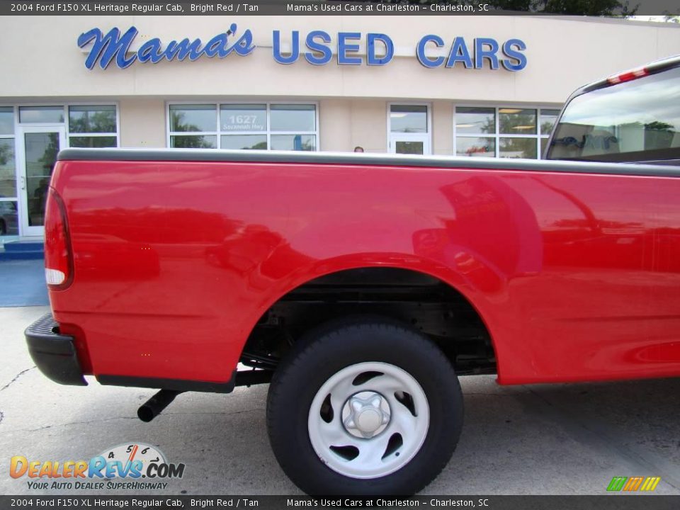 2004 Ford F150 XL Heritage Regular Cab Bright Red / Tan Photo #24