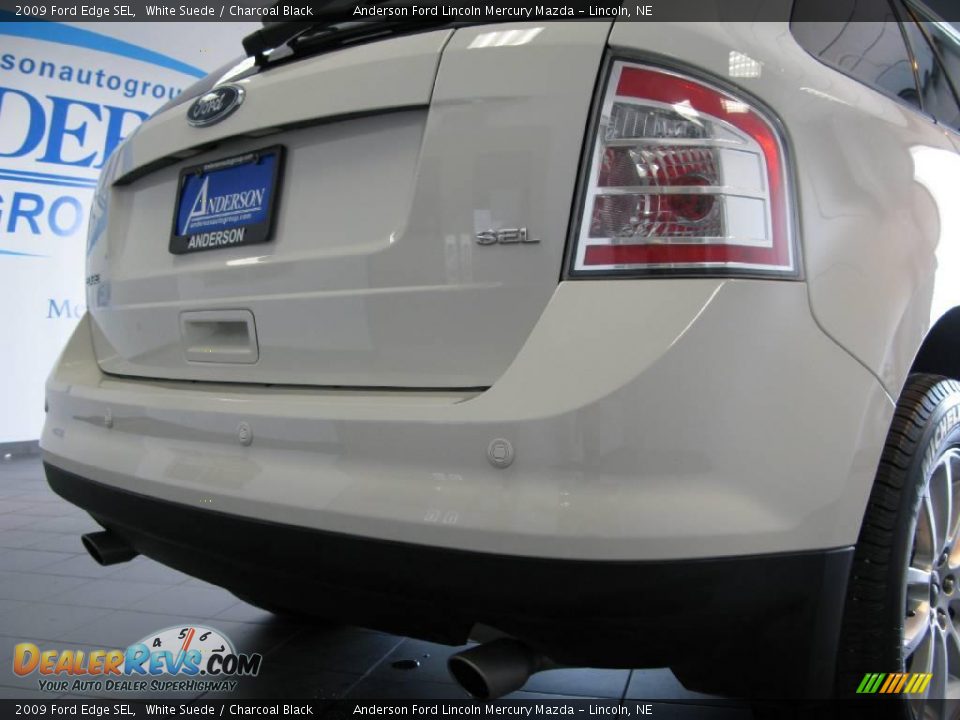 2009 Ford Edge SEL White Suede / Charcoal Black Photo #32