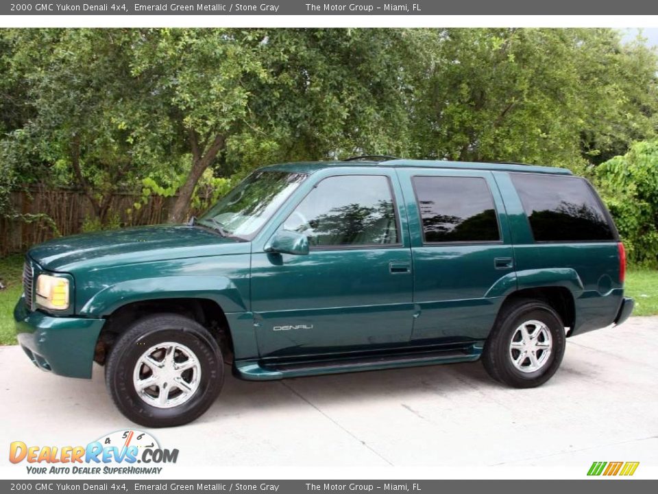 2000 GMC Yukon Denali 4x4 Emerald Green Metallic / Stone Gray Photo #3