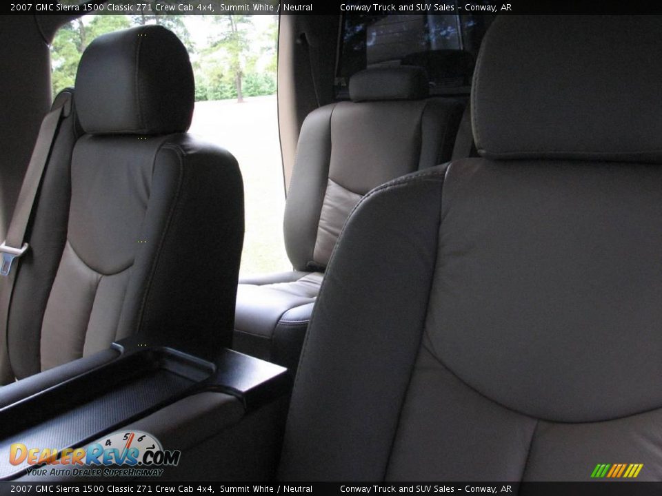 2007 GMC Sierra 1500 Classic Z71 Crew Cab 4x4 Summit White / Neutral Photo #13