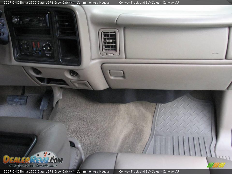 2007 GMC Sierra 1500 Classic Z71 Crew Cab 4x4 Summit White / Neutral Photo #14