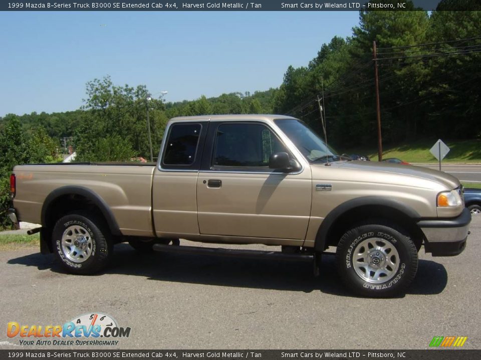 1999 Mazda B-Series Truck B3000 SE Extended Cab 4x4 Harvest Gold Metallic / Tan Photo #10