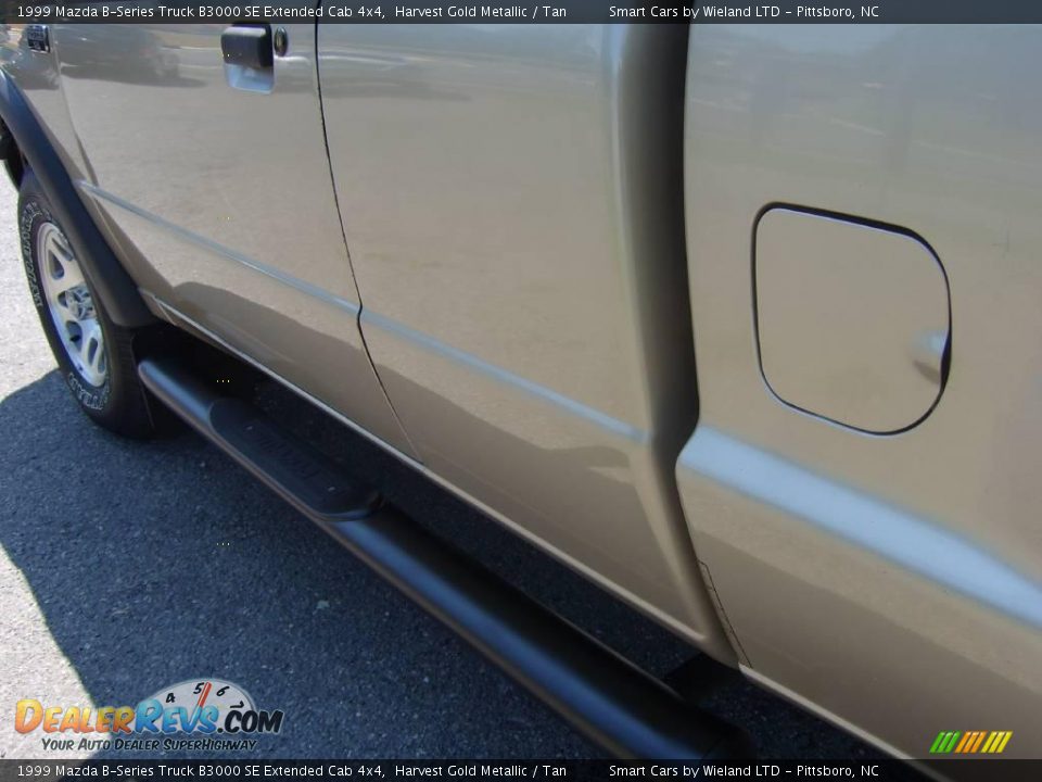 1999 Mazda B-Series Truck B3000 SE Extended Cab 4x4 Harvest Gold Metallic / Tan Photo #19