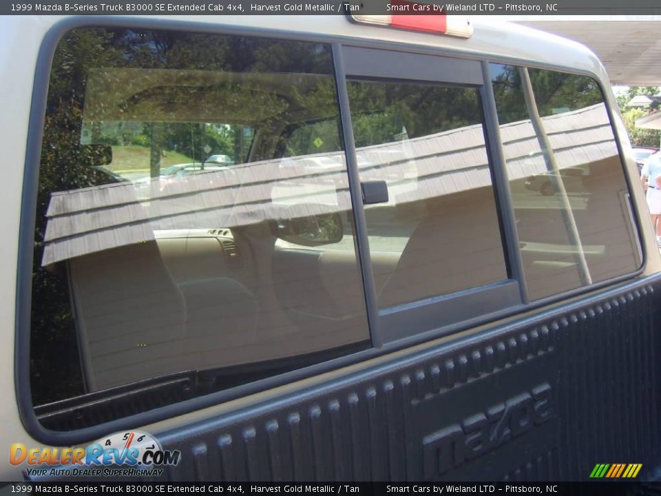 1999 Mazda B-Series Truck B3000 SE Extended Cab 4x4 Harvest Gold Metallic / Tan Photo #24
