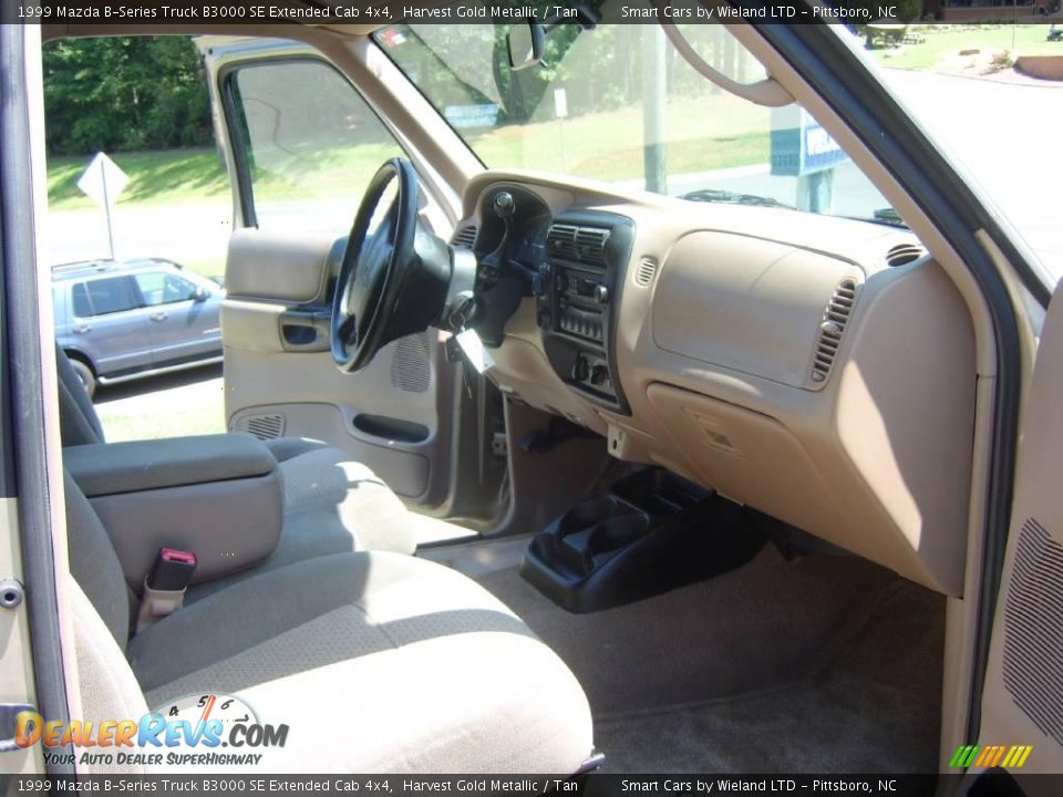 1999 Mazda B-Series Truck B3000 SE Extended Cab 4x4 Harvest Gold Metallic / Tan Photo #29